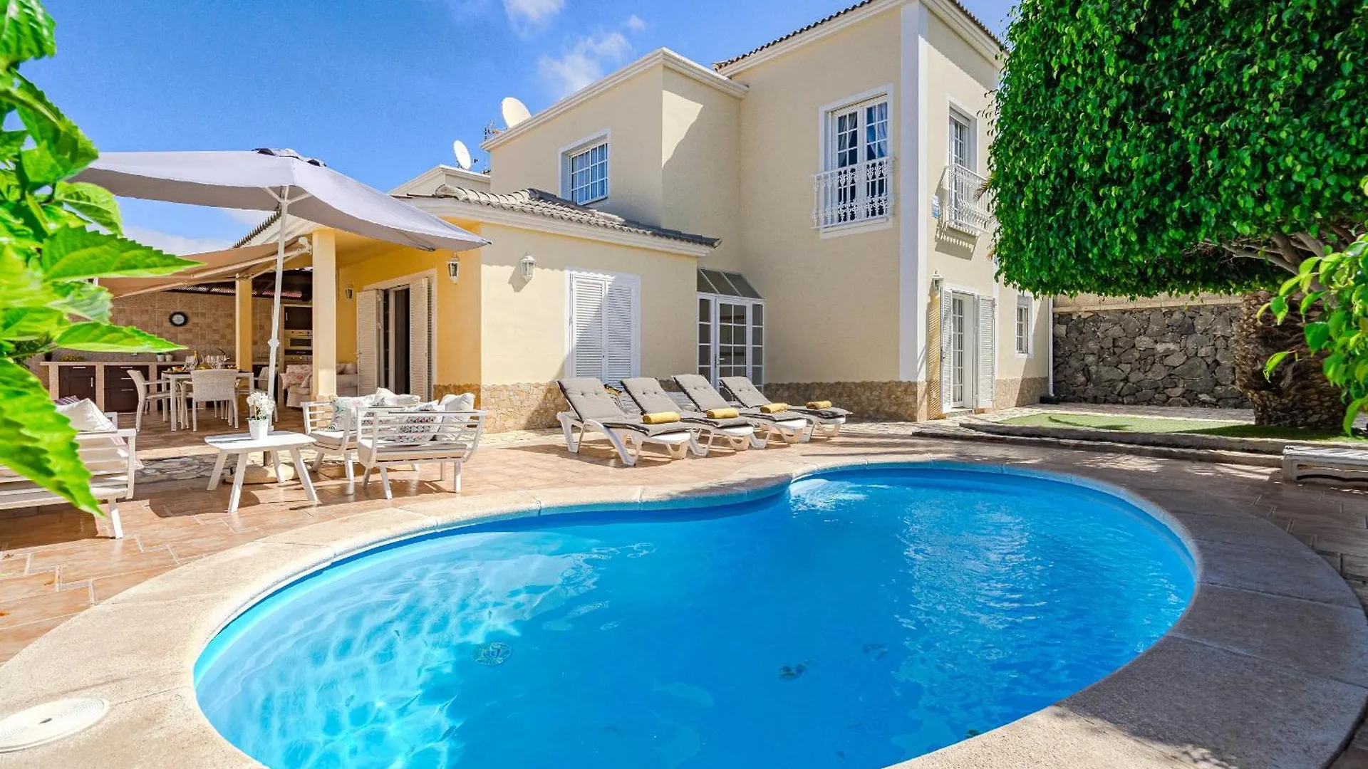 Villa Con Piscina En Madronal Fanabe, Costa Adeje