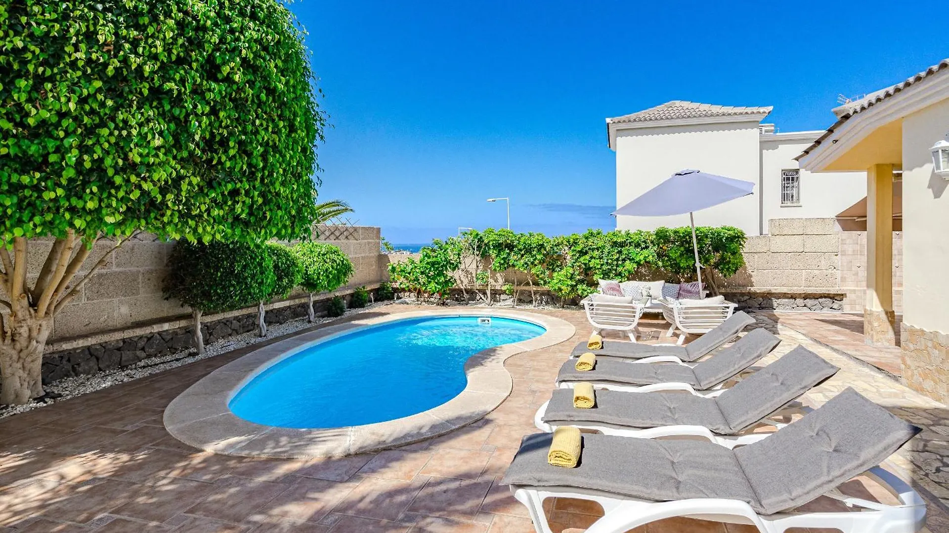 Villa Con Piscina En Madronal Fanabe, Costa Adeje Spain