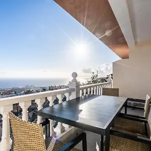 Menores Sea View Aparthotel
